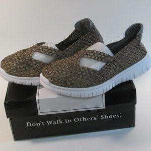 Gold Glitter Comfort Shoe from Heal USA sz 10 NEW
